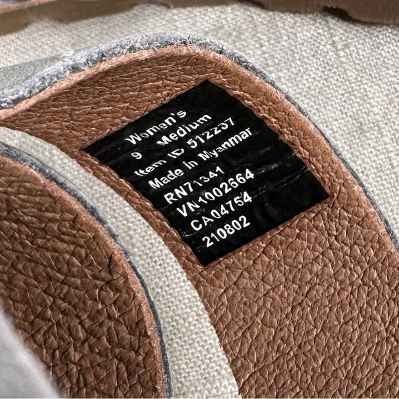 L.L. BEAN Lakewashed Nubuck Slide Sandals - Picture 8 of 9